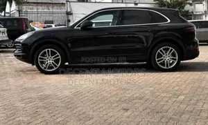 Porsche Cayenne Base AWD 2019 Black