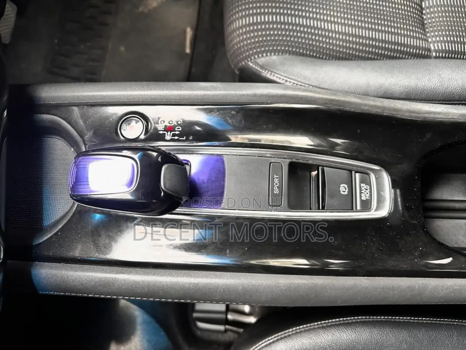 Honda Vezel 1.5 Hybrid 2WD 2018 Green