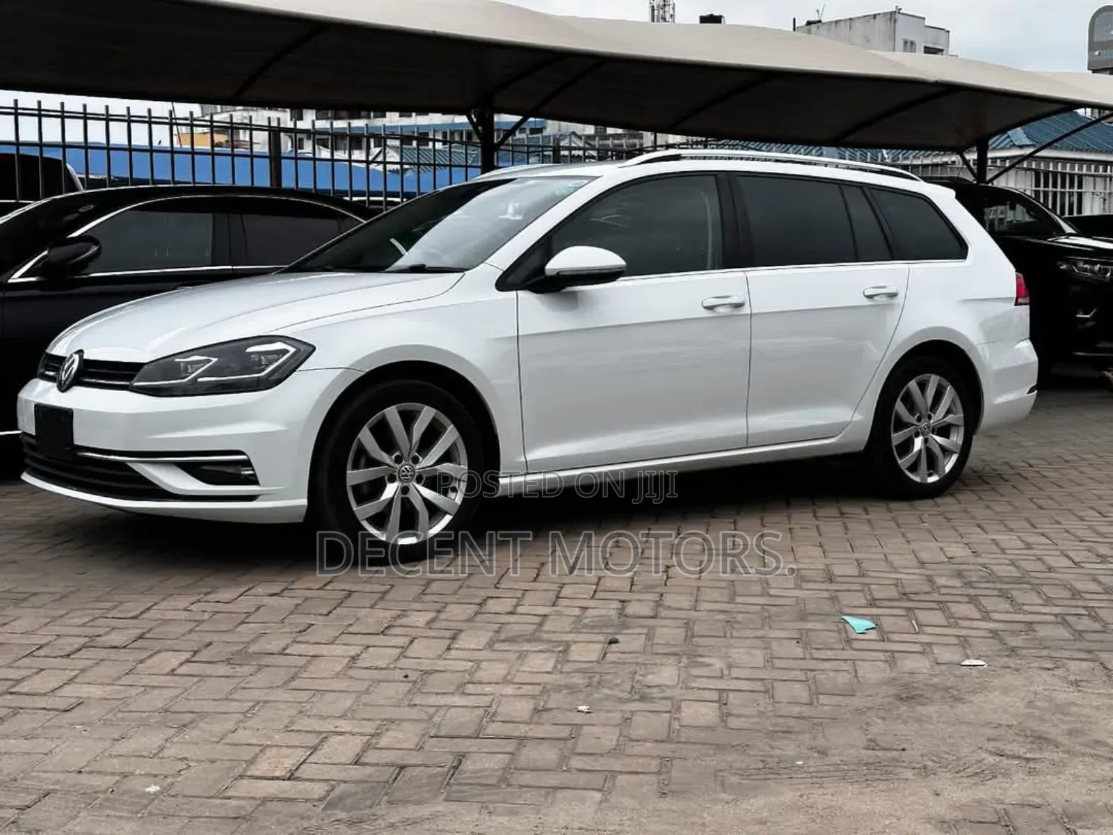 Volkswagen Golf TSI SE FWD 2018 White