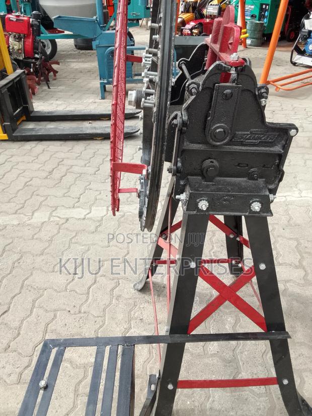 Mashine Ya Kutata Nyasi Ya Ngombe - thumbnail 3