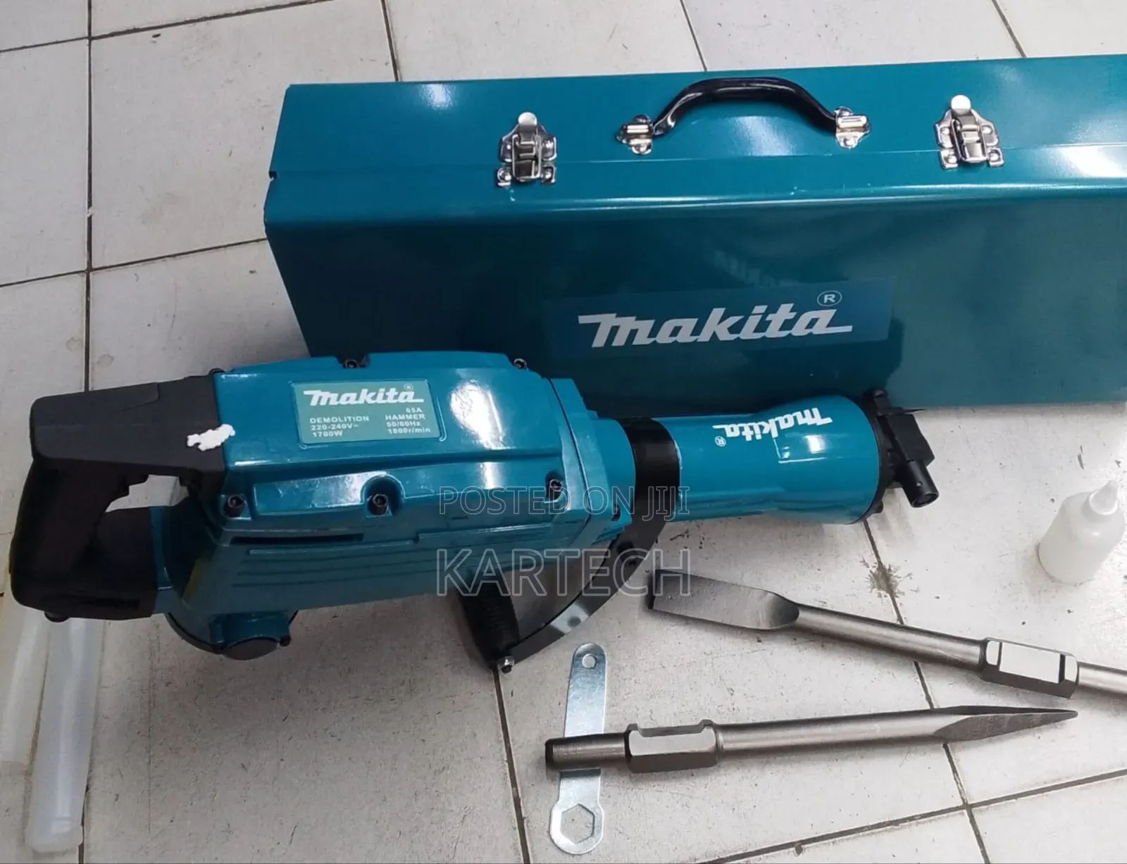 Makita HM1812 AVT Electric Breaker 1700 Watt 110 Volts
