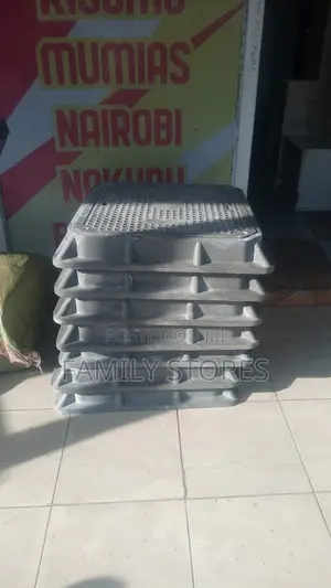 600x600 Lockable Manhole Cover – Heavy Duty 40t