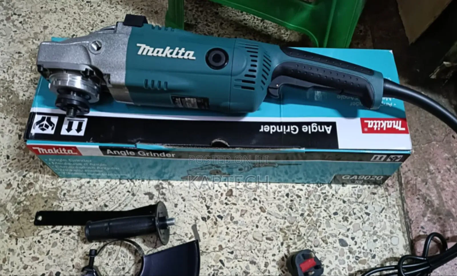 Makita 9 Inches 2200w Corded Grinder