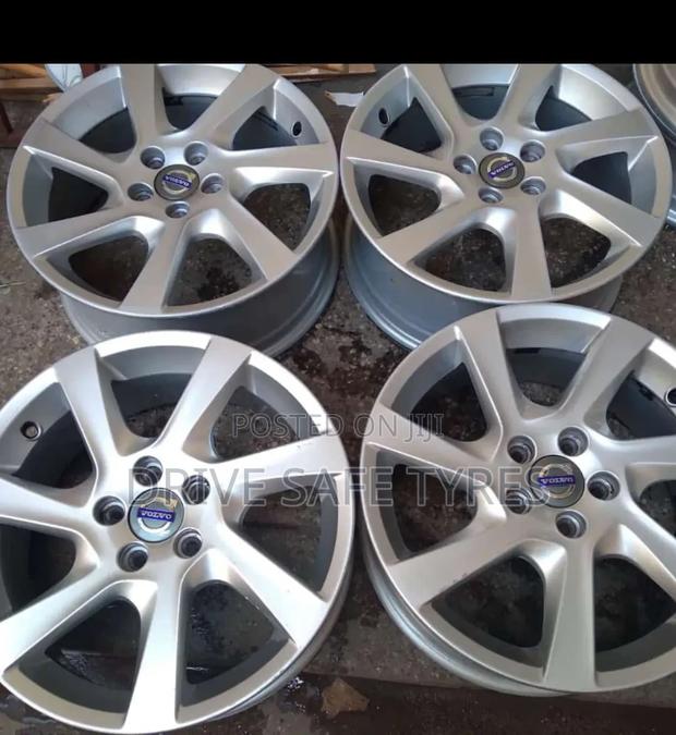 18 Inch Volvo Original Rims Set Silver - main view