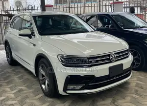 Volkswagen Tiguan 2.0T S FWD 2018 Pearl