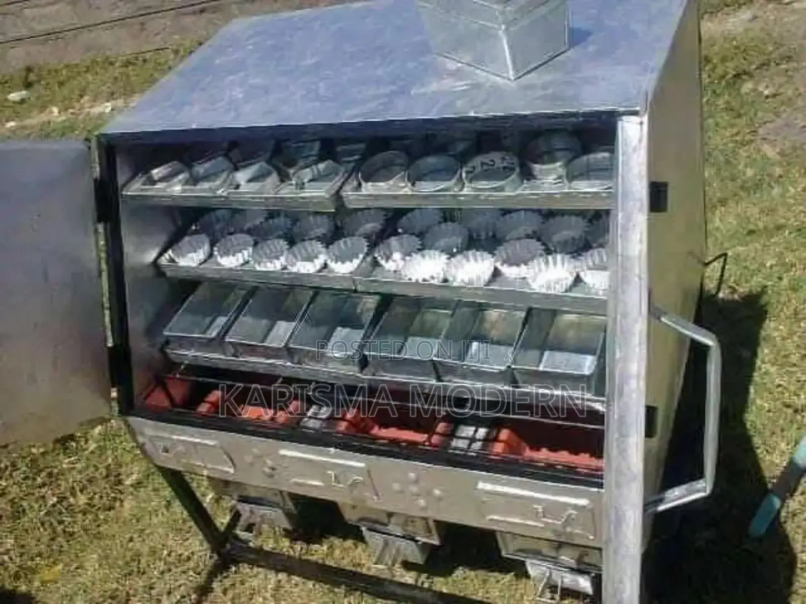Charcoal Ovens With Baking Tins