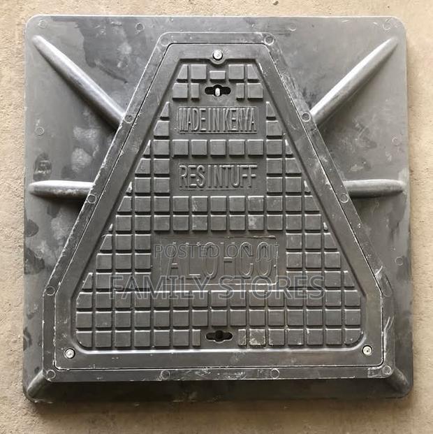 Heavy Duty (40T) Triangular Manhole Cover