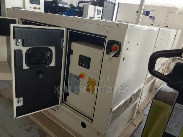 Generator Perkins 20kva - thumbnail 2