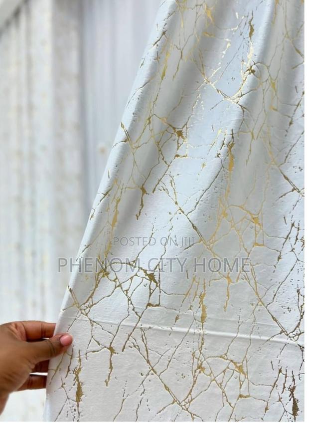 White With Gold Curtain Set - thumbnail 2