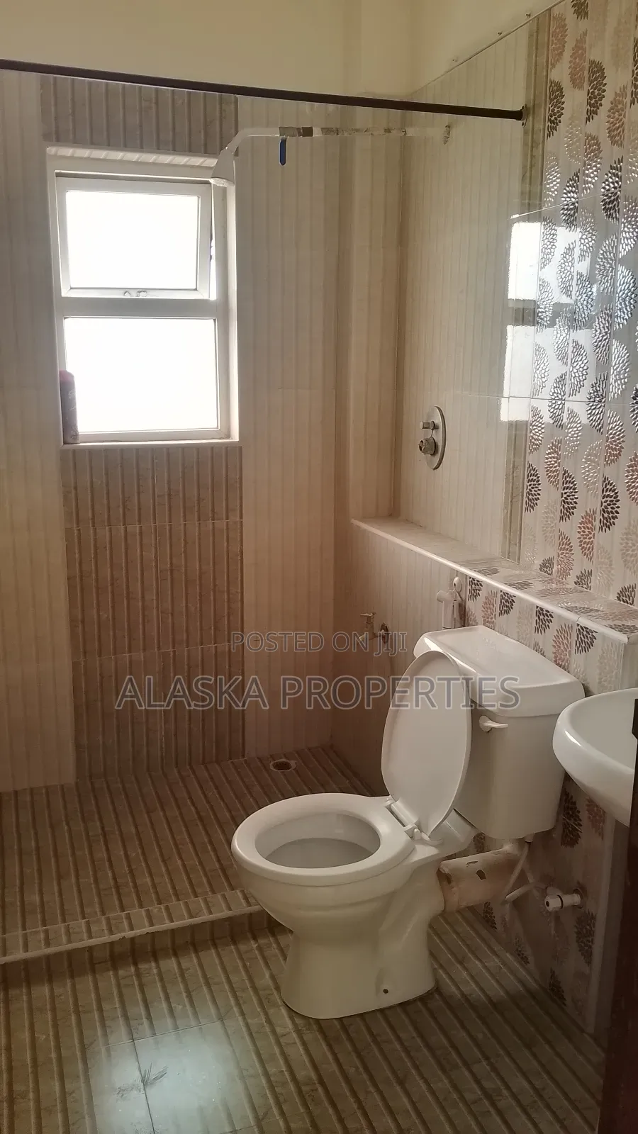 3bdrm Apartment in Nyali Estate for rent