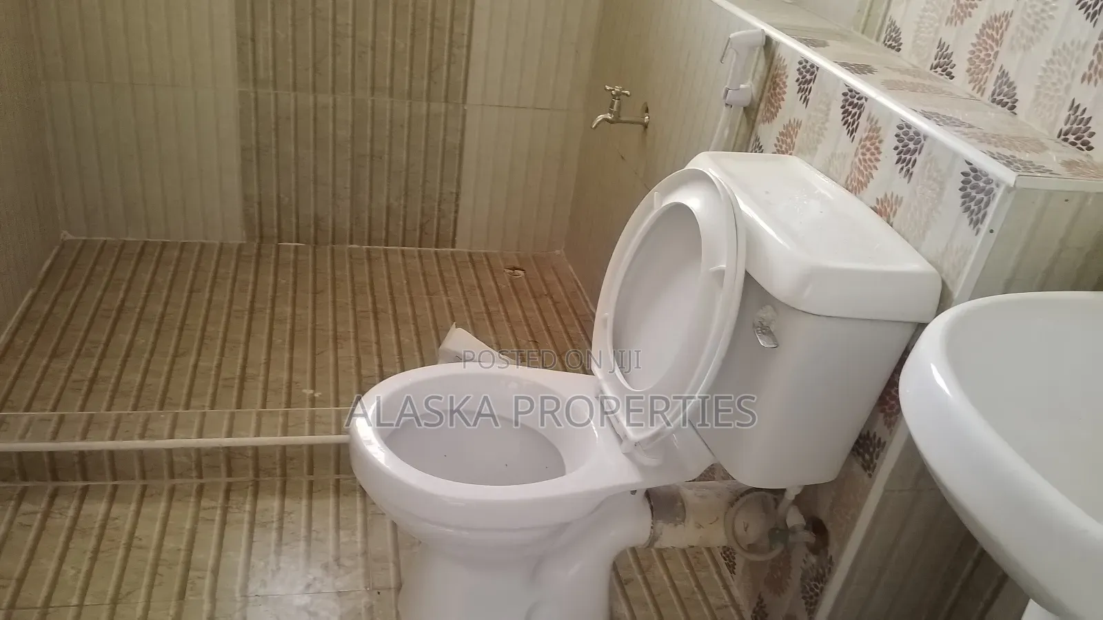 3bdrm Apartment in Nyali Estate for rent