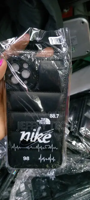 The TNF Puffer Case - iPhone 11PROMAX (BLACK))