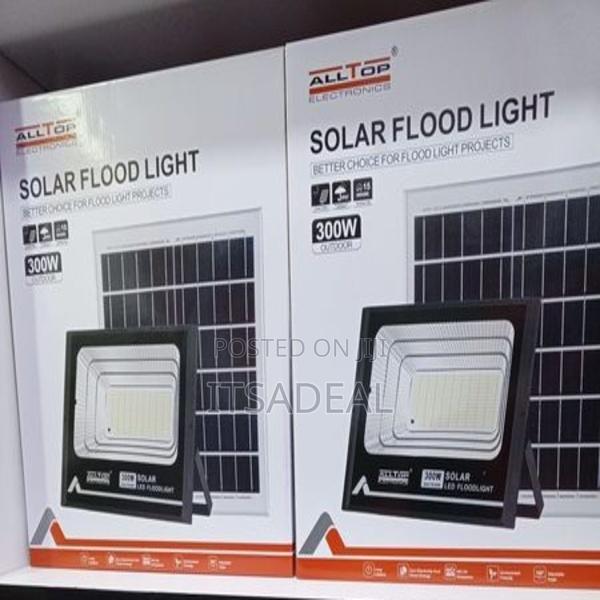 300 Watts Solar Flood Light - main view