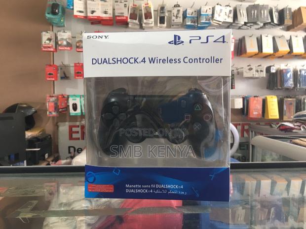 Playstation 4 Dual Shock Controller