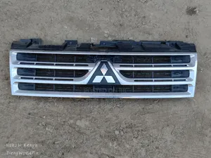 Pajero Grill, Bull Bar and Radio Unit