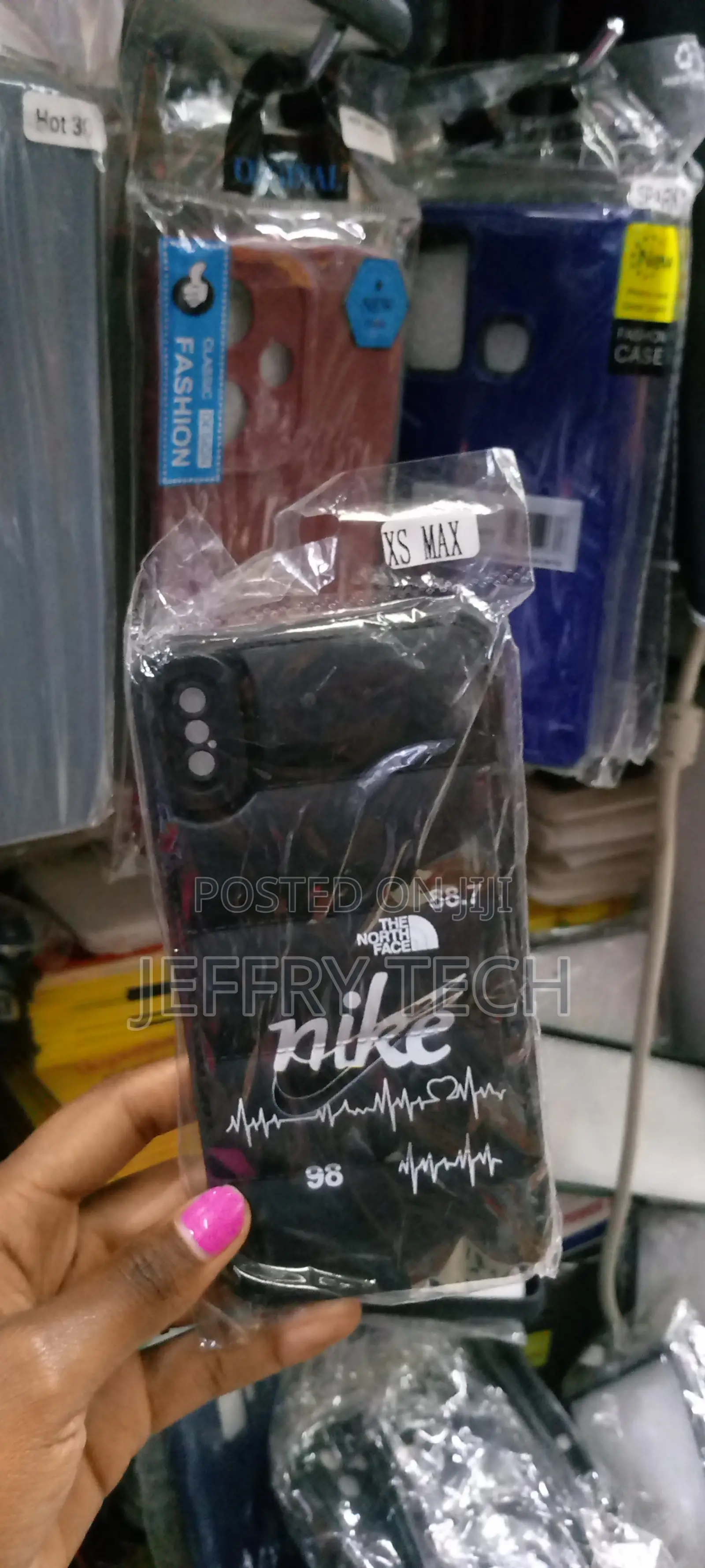 iPhone XS Max North Face Puffer Edition Scratch Resistance