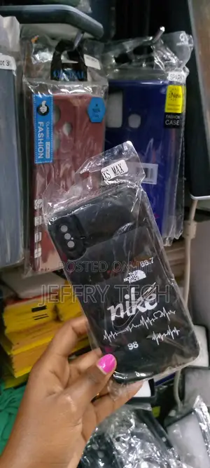 iPhone XS Max North Face Puffer Edition Scratch Resistance