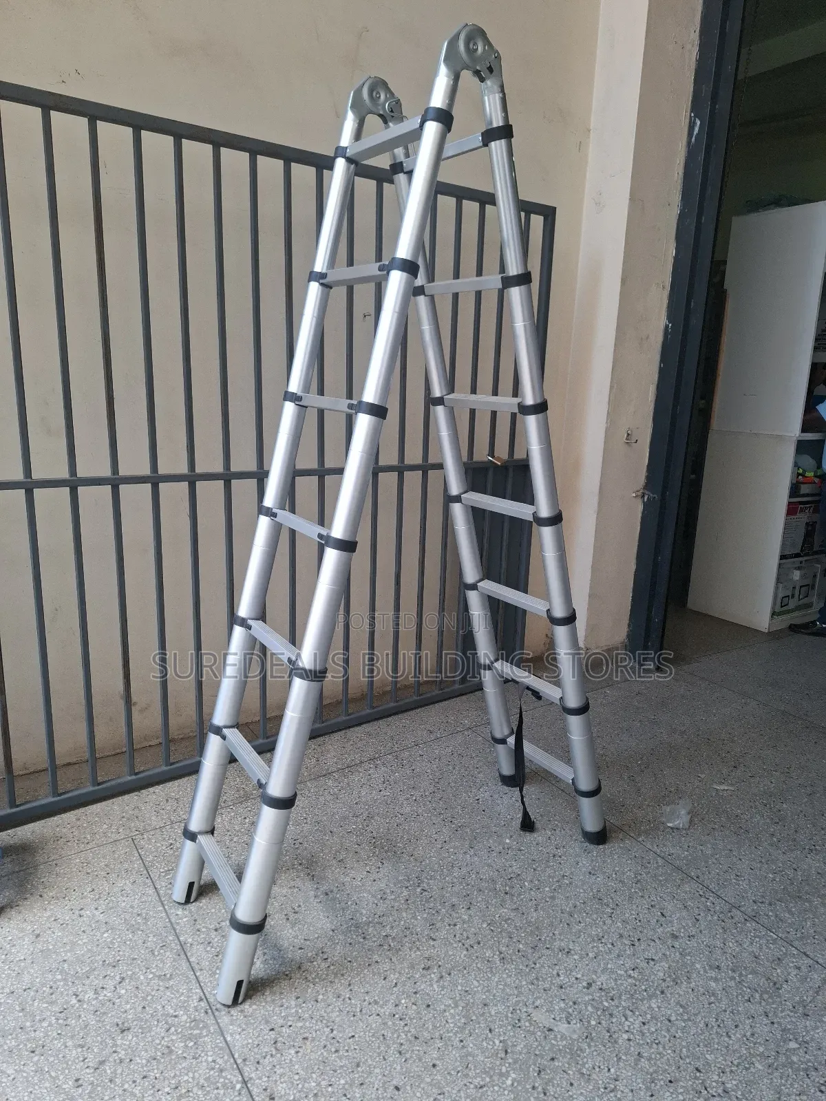 Aluminium Double Telescopic Ladder-(1.9+1.9mtrs)