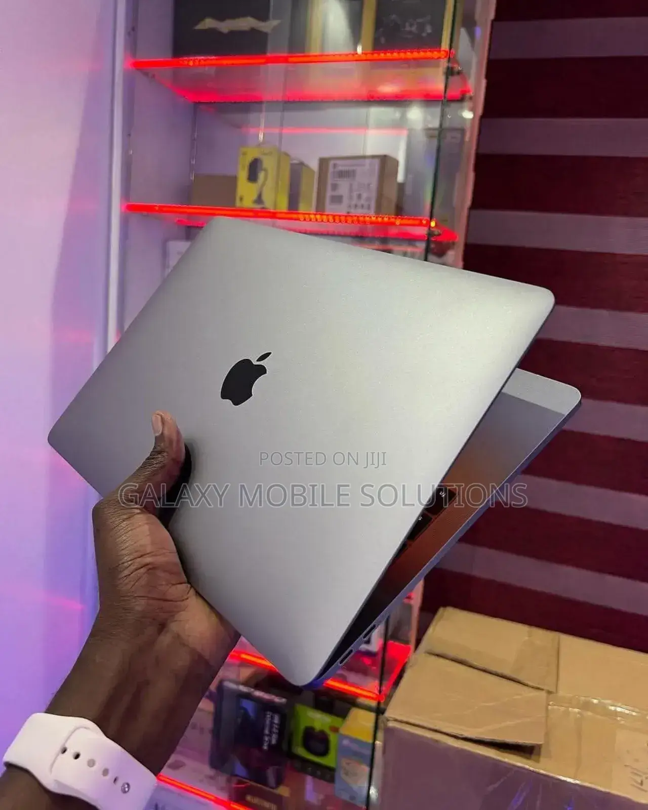 Laptop Apple MacBook Pro 2017 16GB Intel Core I7 SSD 256GB