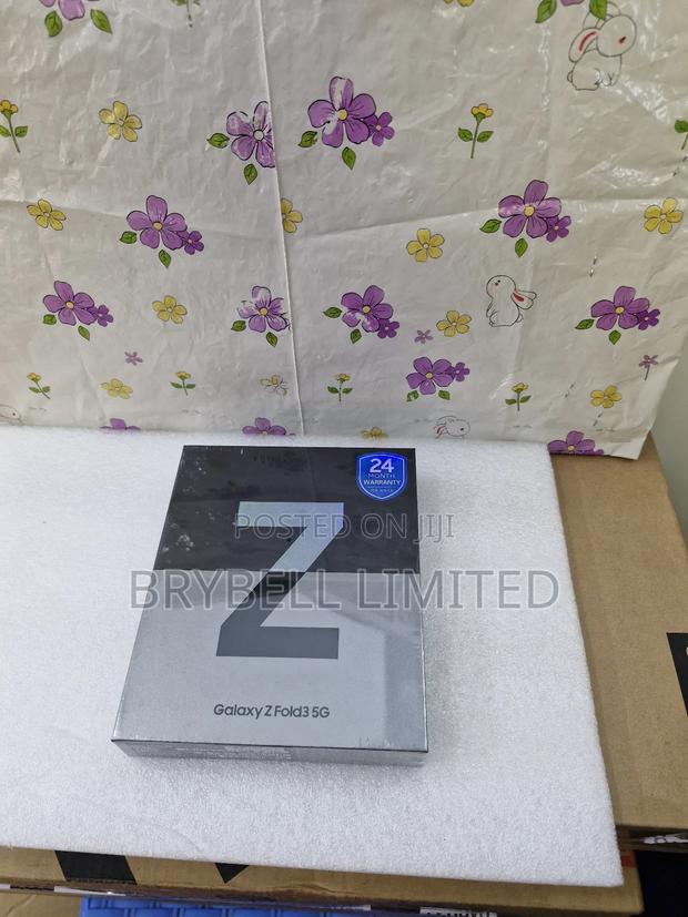 New Samsung Galaxy Z Fold3 5G 512 GB Silver - main view