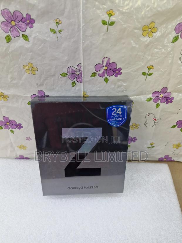 New Samsung Galaxy Z Fold3 5G 256 GB Black - main view