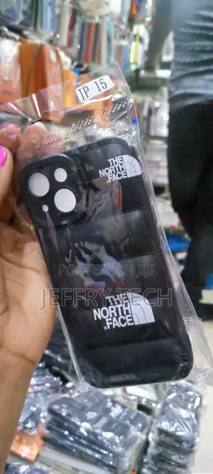 R Luxury Matte Puffer Case (iPhone 15 Black Puffer Case)