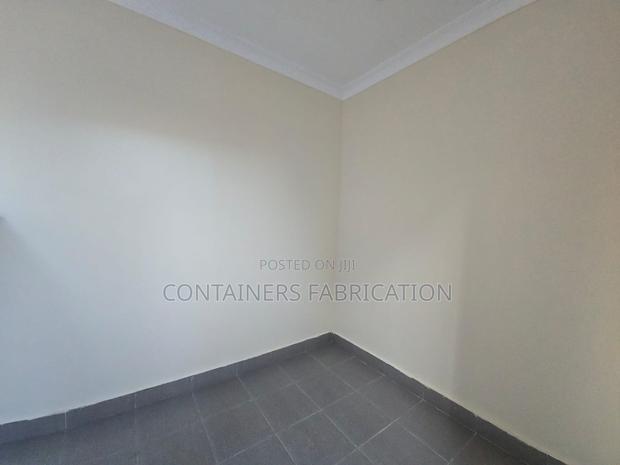 10ft Container Security House - thumbnail 3