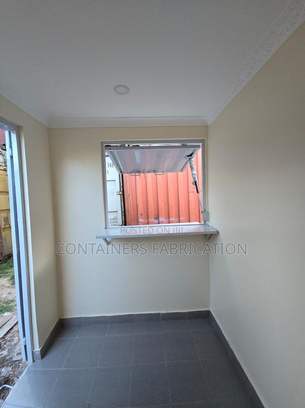 10ft Container Security House - thumbnail 4