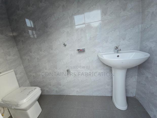 10ft Container Security House - thumbnail 5