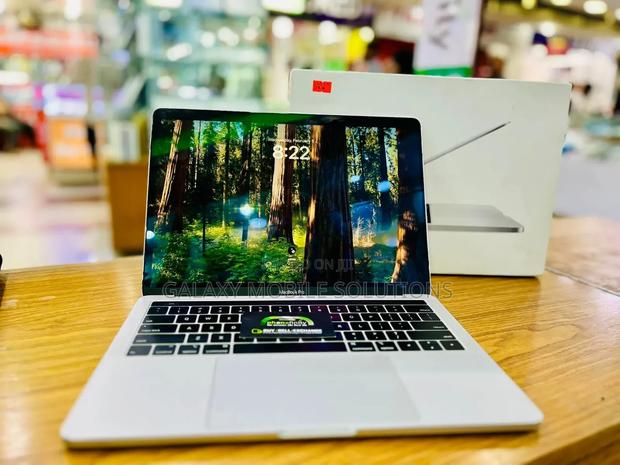 Laptop Apple MacBook Pro 2014 16GB Intel Core I7 SSD 256GB - main view