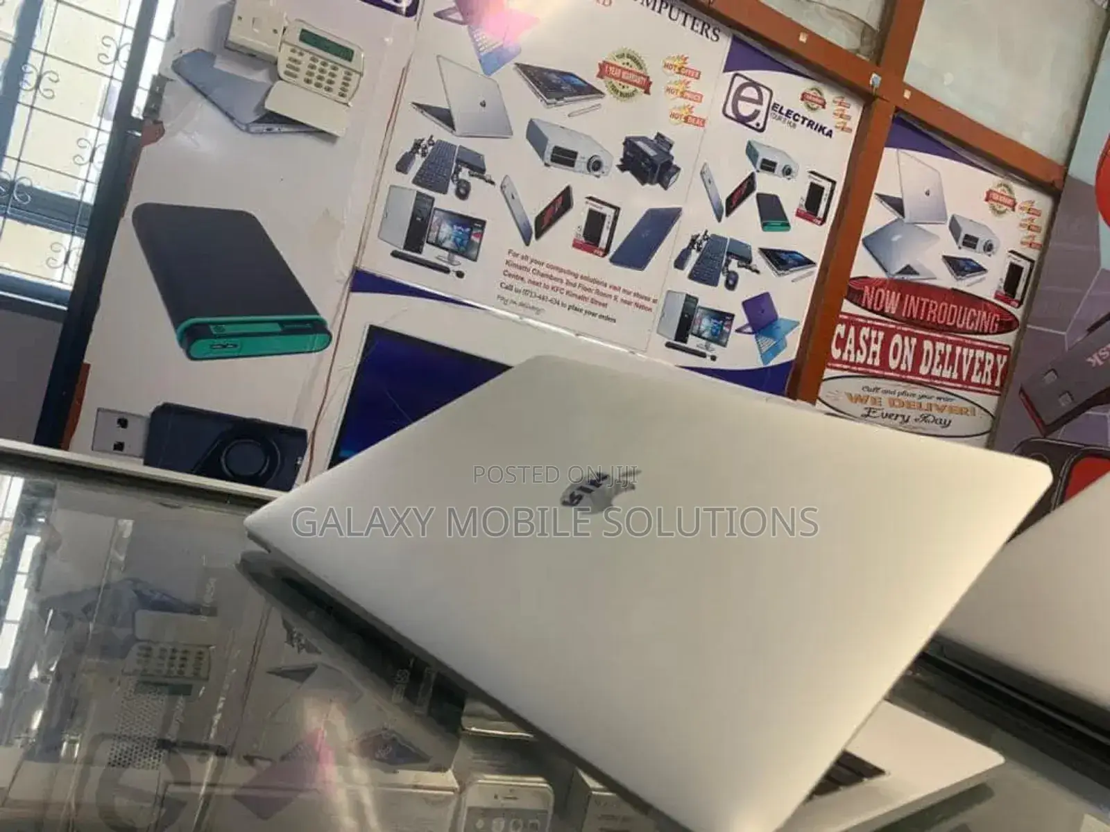 Laptop Apple MacBook Pro 16GB Intel Core I7 SSD 1T