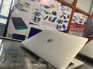 Laptop Apple MacBook Pro 16GB Intel Core I7 SSD 1T