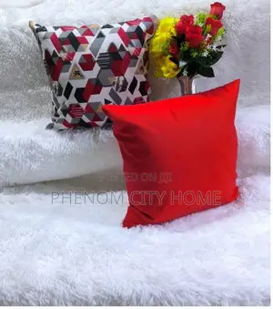 Maroon Themed Throwpillow Covers