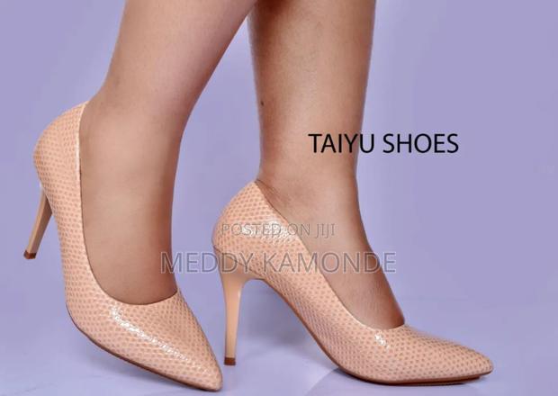 Black/White/Beige Heels - thumbnail 2