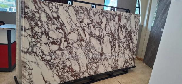 Pearl White Island Kitchentop - main view