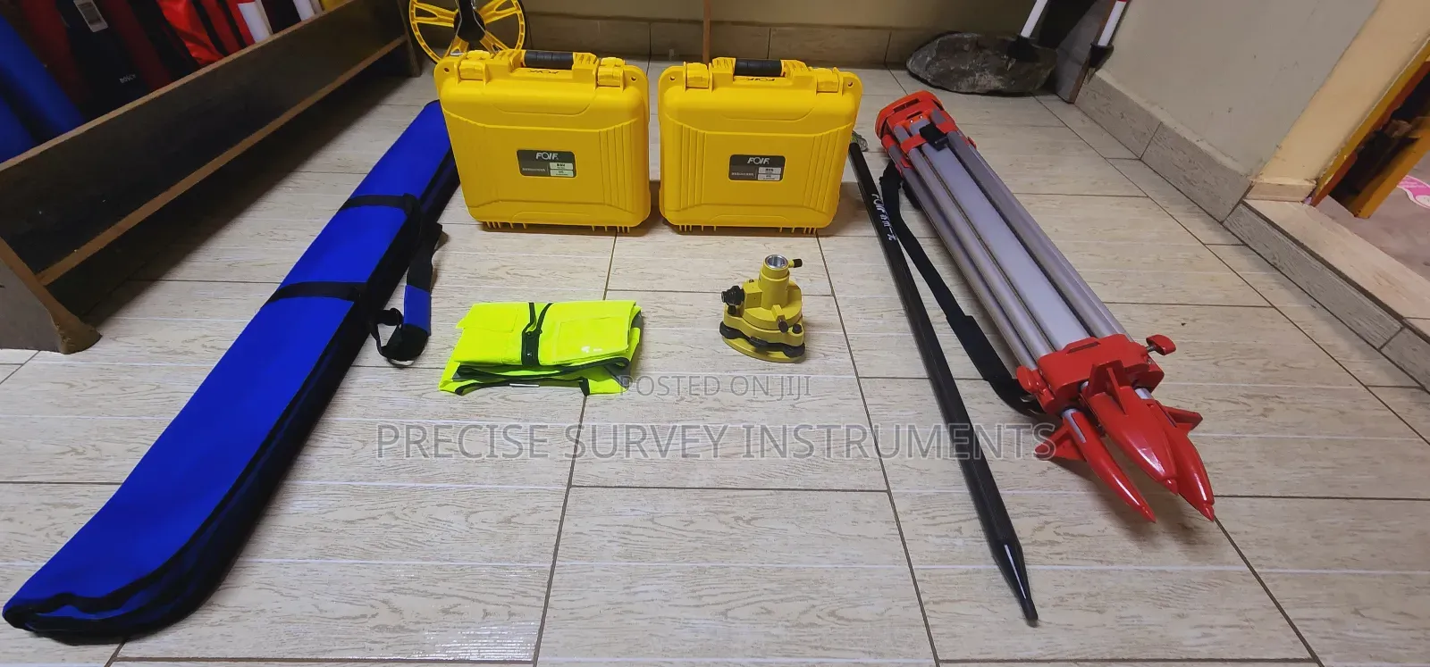 Surveying GNSS Receiver With External Radio