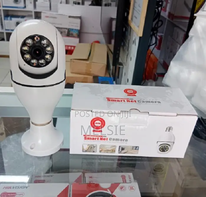 PTZ Wireless Wi-Fi CCTV Bulb Camera
