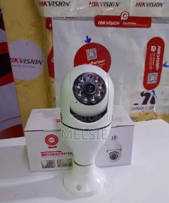 Night Vision PTZ Wireless Wi-Fi CCTV Bulb Security Camera
