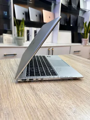 Laptop HP EliteBook 1030 16GB Intel Core I7 SSD 1T