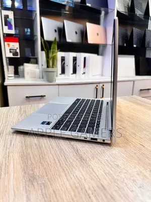 Laptop HP EliteBook 1030 16GB Intel Core I7 SSD 1T