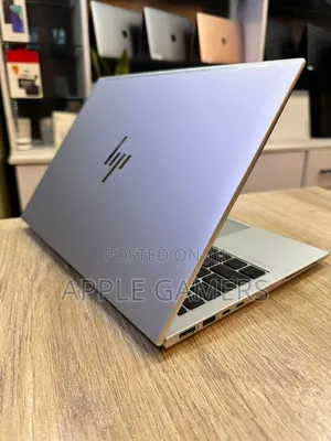 Laptop HP EliteBook 830 G9 16GB Intel Core I7 SSD 1T