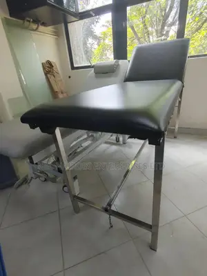 Bed Examination Couch (BC644B)