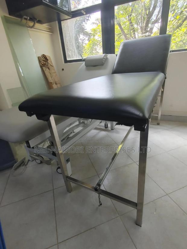 Bed Examination Couch (BC644B)