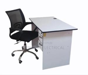 Office Chair and Desk - main view