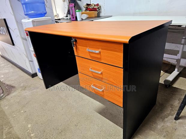 Executive Office Desk Cherry 1.4m Fn-0098 - thumbnail 2