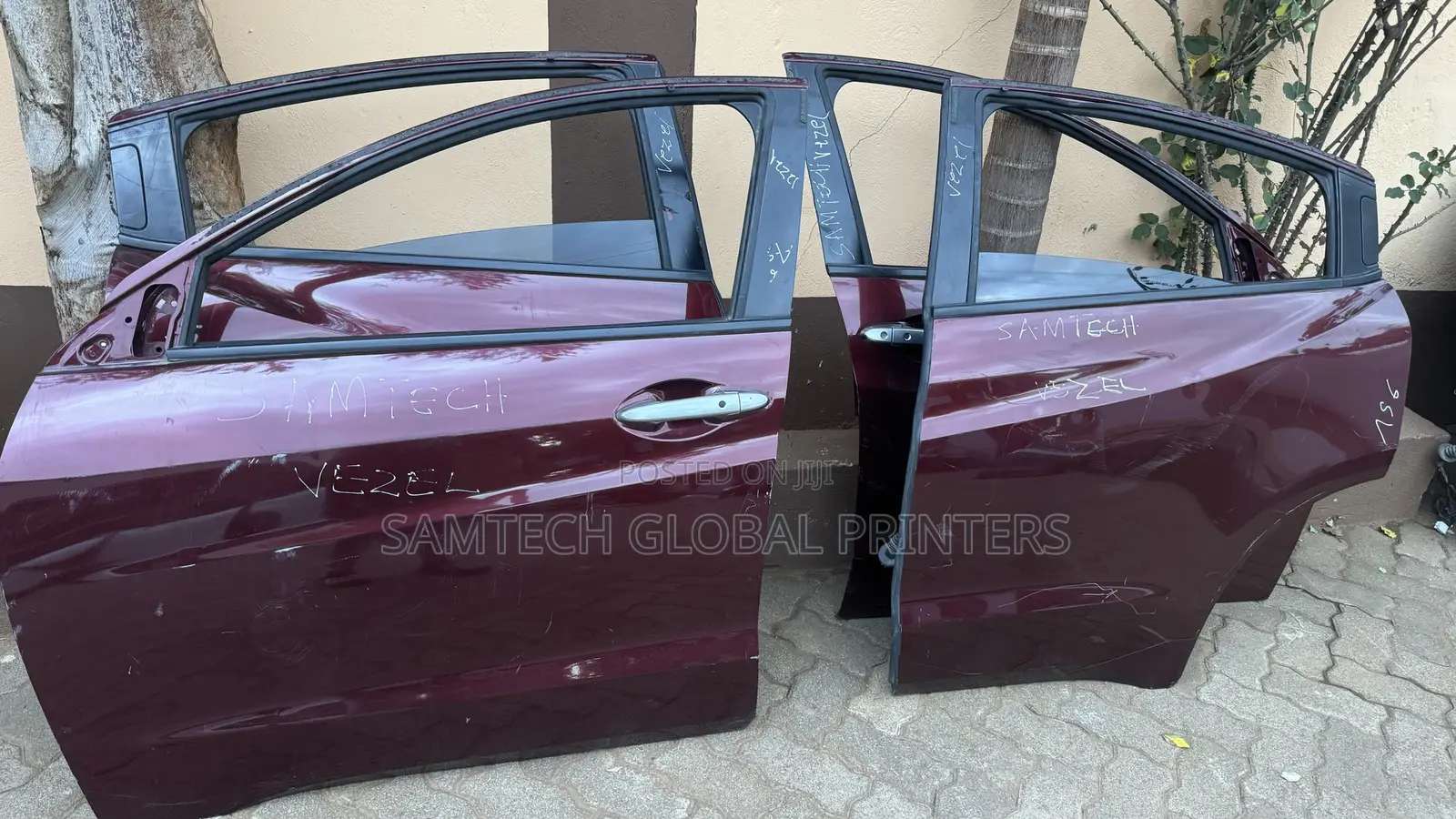 Vezel 2015 Doors