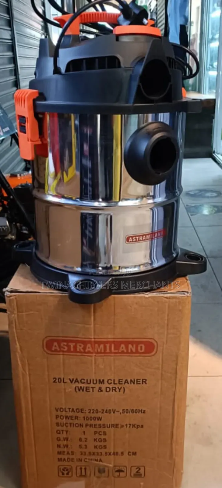 20ltrs Wet and Dry Vacuum Cleaner/Astramilano Vacuum Cleaner
