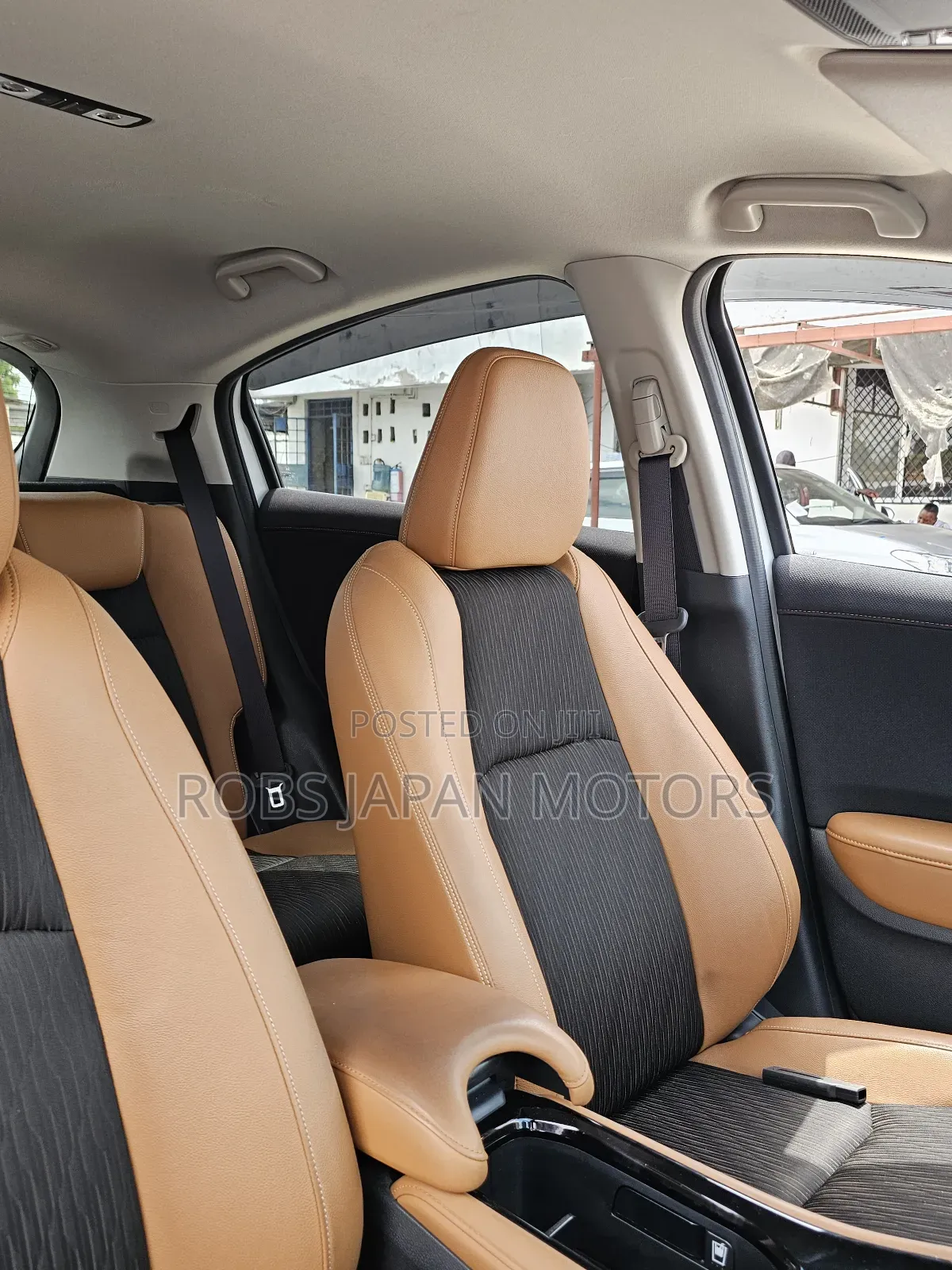 Honda Vezel 1.5 Hybrid 2WD 2018 White