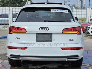 Audi Q5 2.0T Premium AWD quattro 2018 White