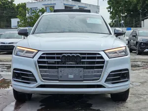 Audi Q5 2.0T Premium AWD quattro 2018 White